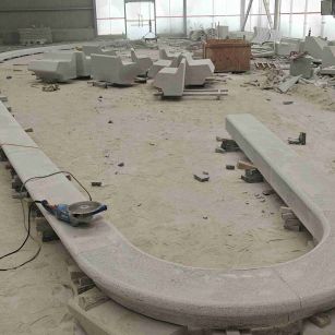 济南 芝麻白花岗岩弧形花坛石，坐凳石