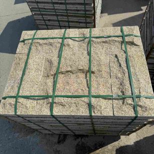 济南 黄金麻花岗岩石材自然面蘑菇石成品