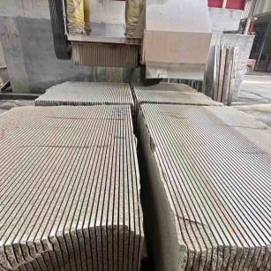 济南 车间生产日常，黄金麻白麻花岗岩