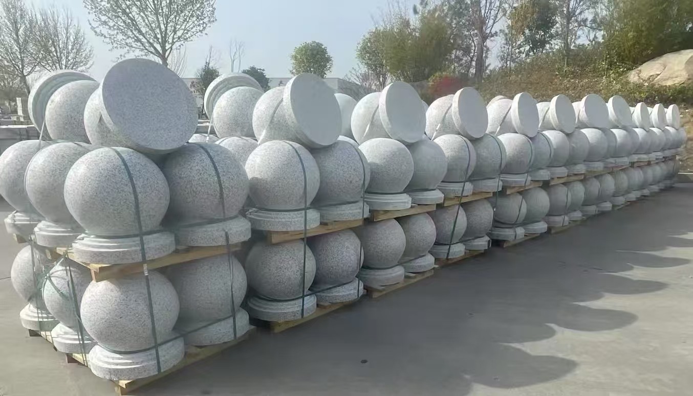 济南 白麻花岗岩石材圆球，石球，挡车球，隔离球，景观石球，风水球等
