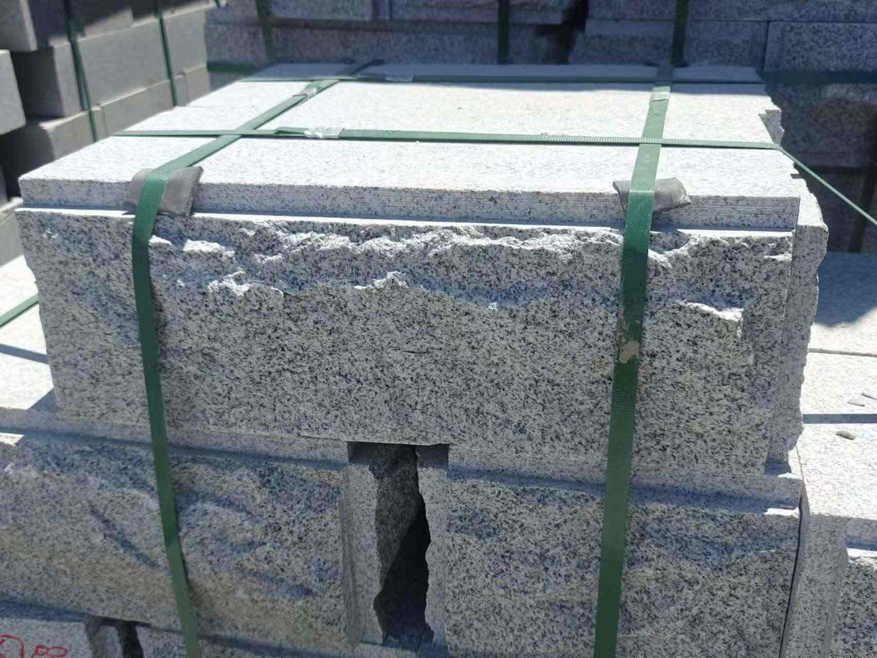 济南 芝麻白花岗岩自然面成品