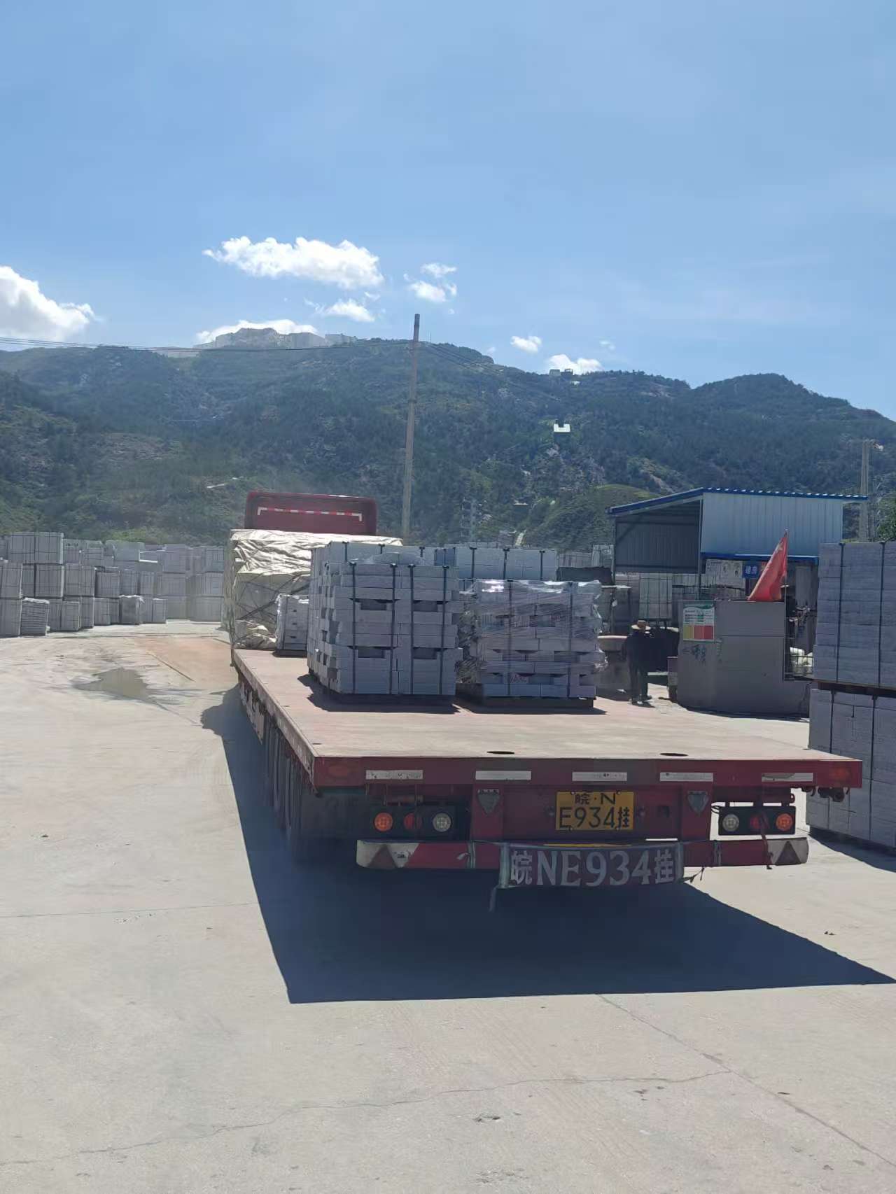 济南 芝麻白仿形路沿石，直形路沿石