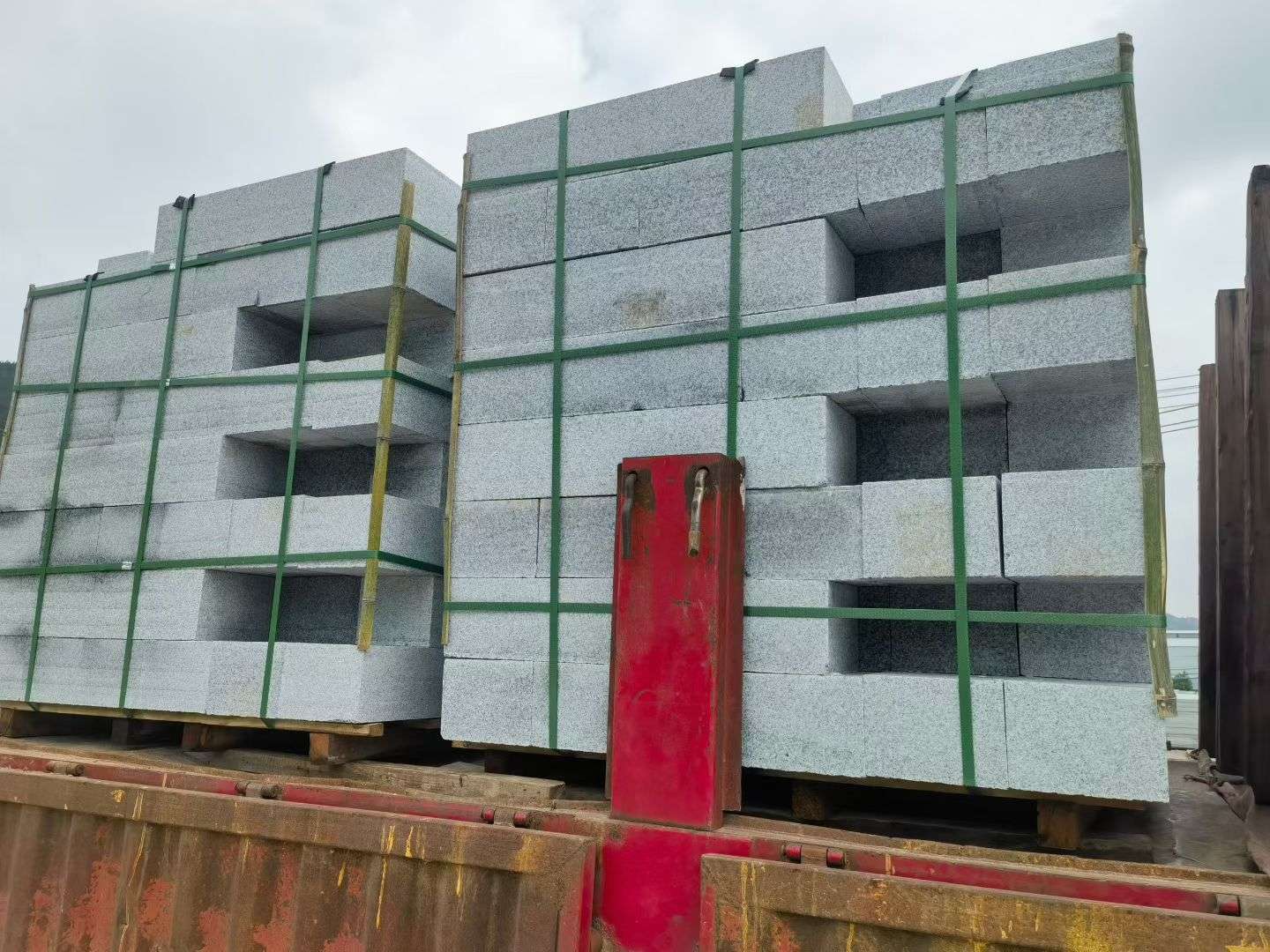 济南 芝麻白花岗岩路沿石，平石，路侧石，马路牙子，路缘石，立缘石，平缘石等