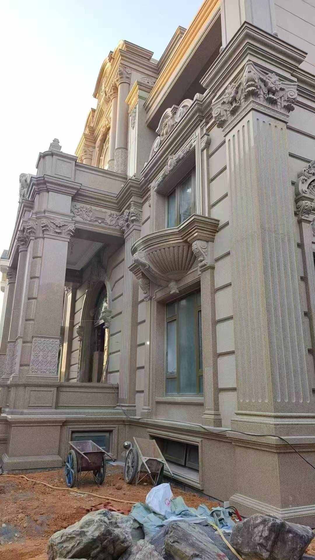 济南 黄金麻花岗岩光面别墅外墙干挂施工完成