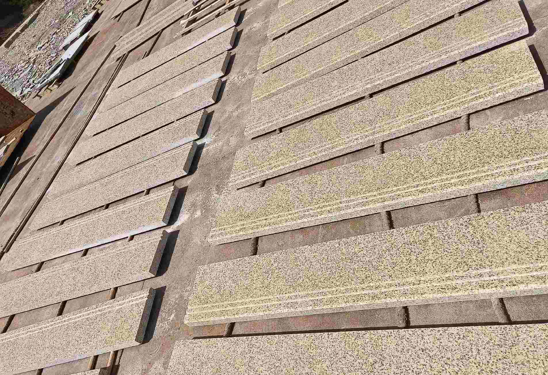 济南 黄金麻花岗岩光面楼梯踏步