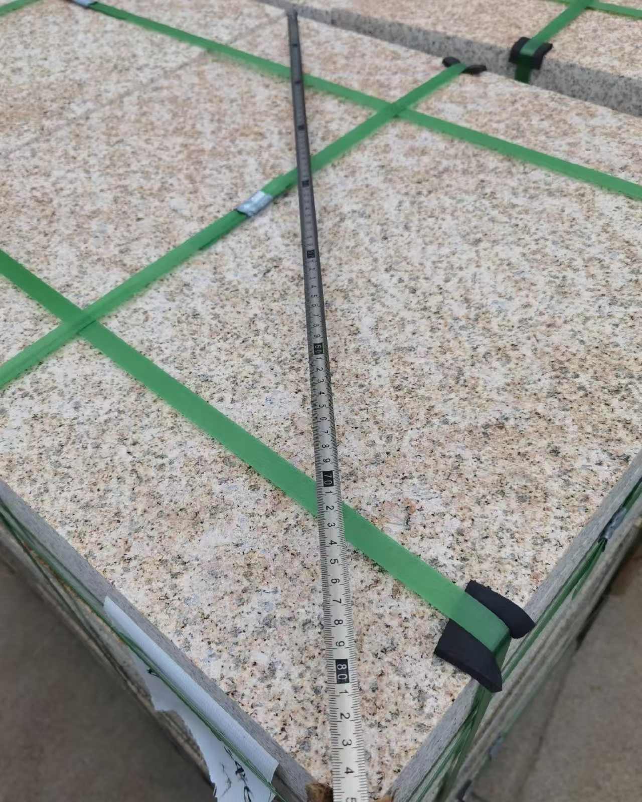 济南 黄金麻火烧面地铺石