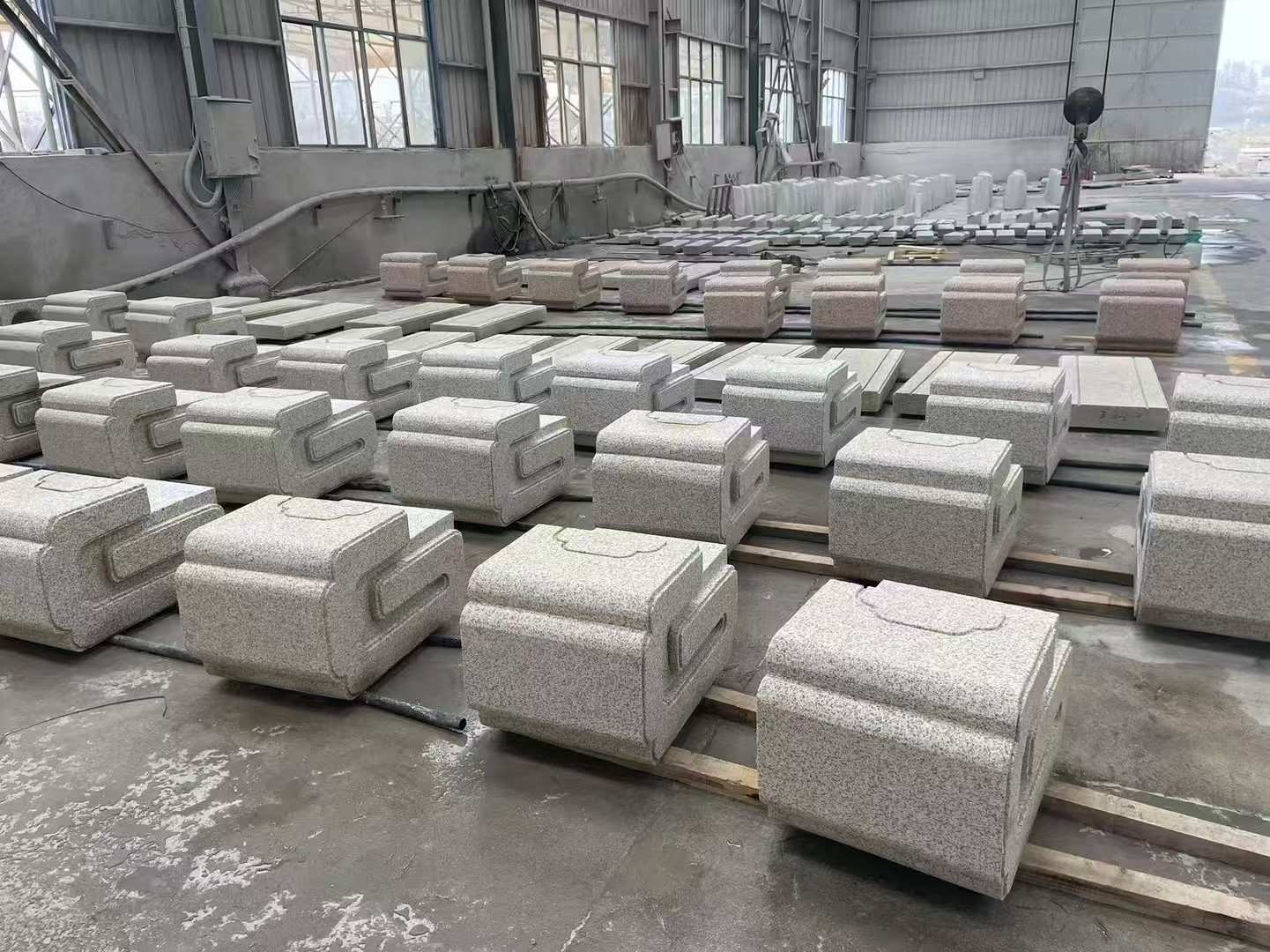 济南 白麻花岗岩异形加工-石凳，坐凳