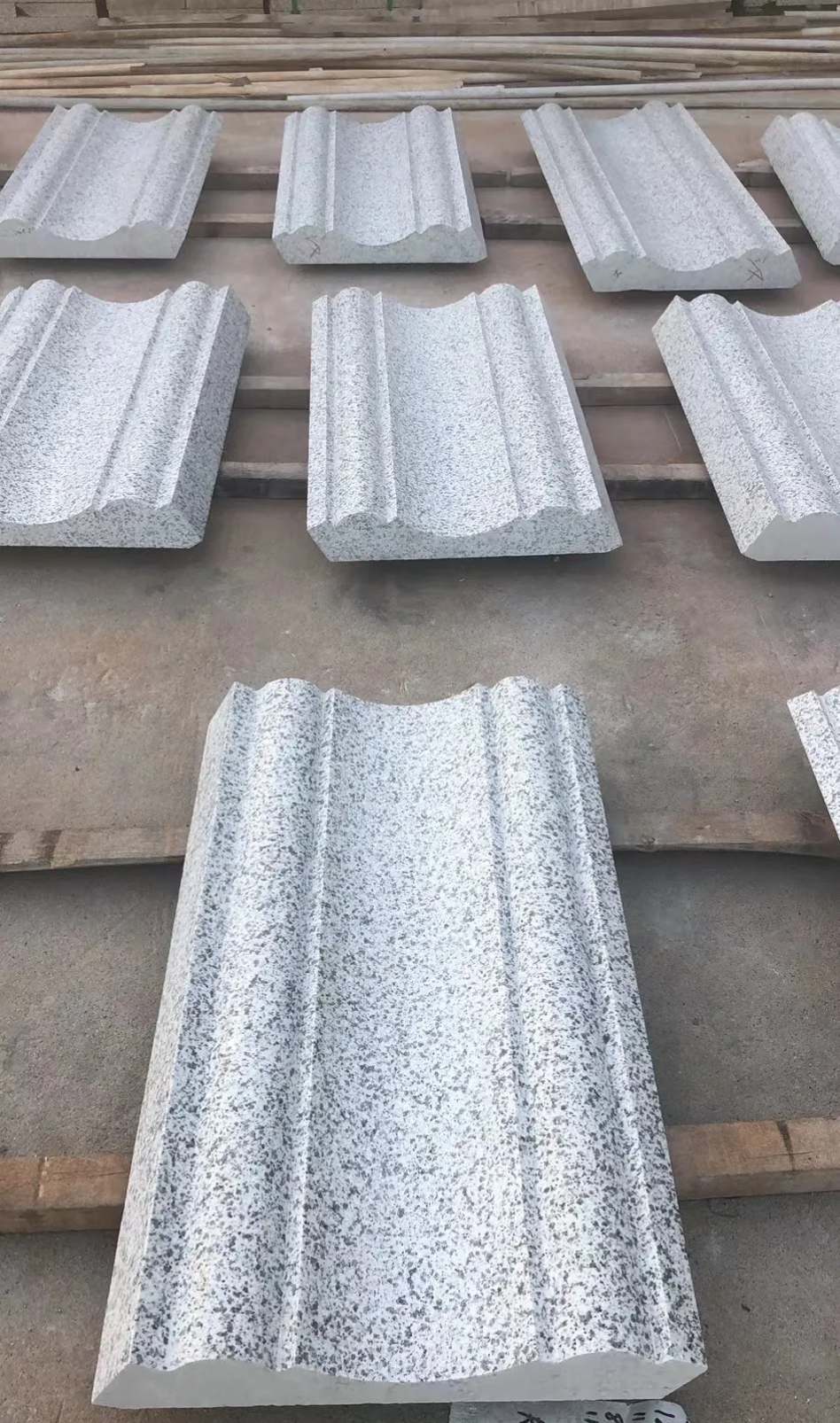 济南 白麻花岗岩光面别墅线条