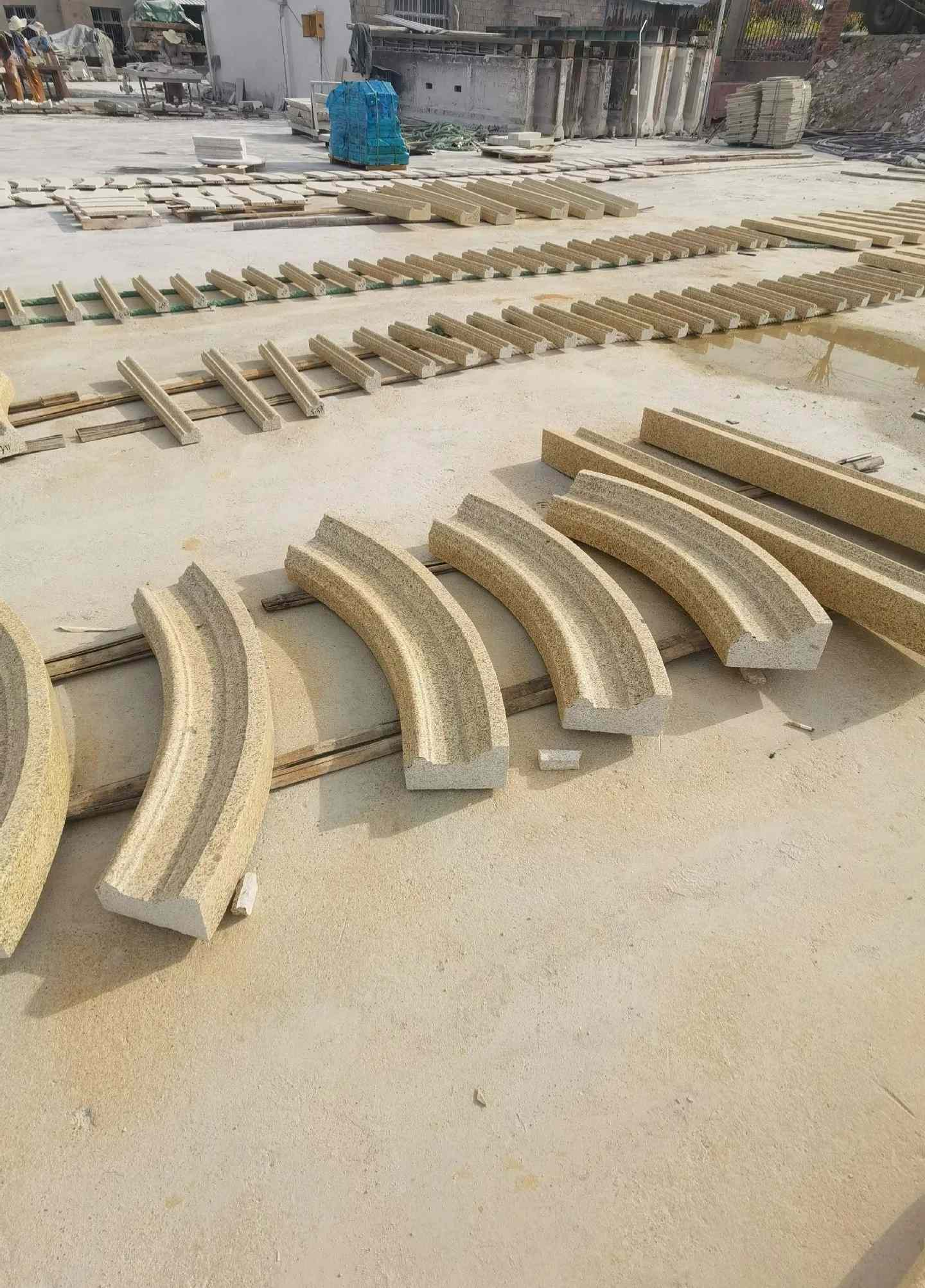 济南 黄金麻花岗岩别墅线条